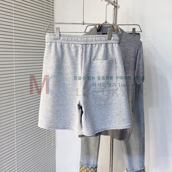   ݹ G00478832-1