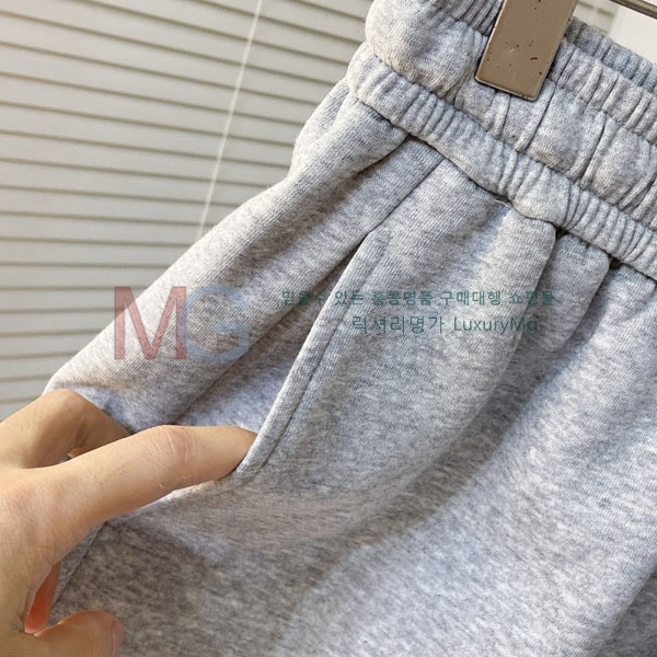   ݹ G00478832-1