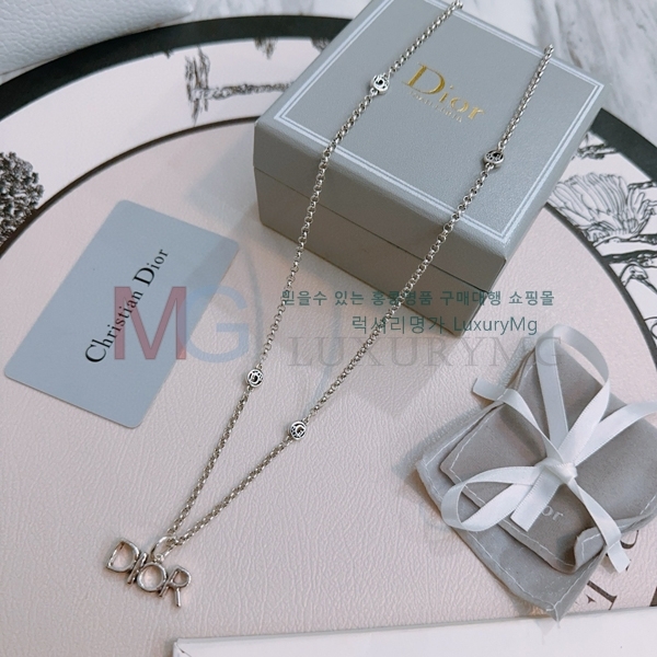  G12238715