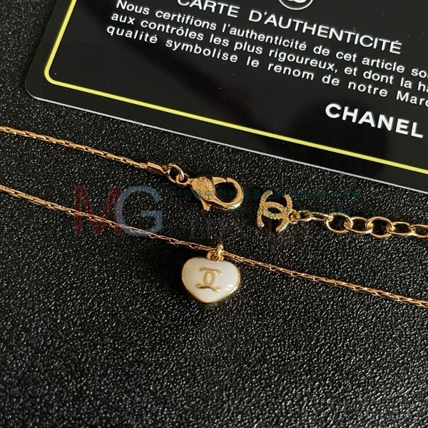 *  CH8066637