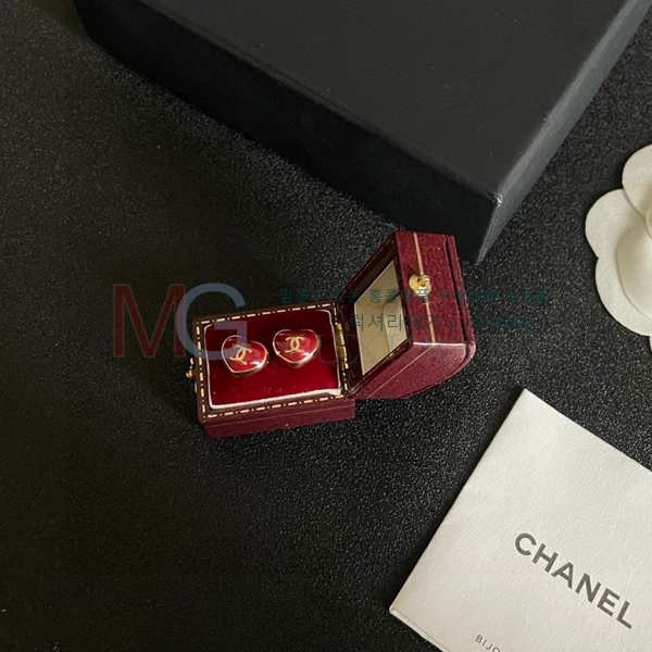 * Ͱ CH8066804