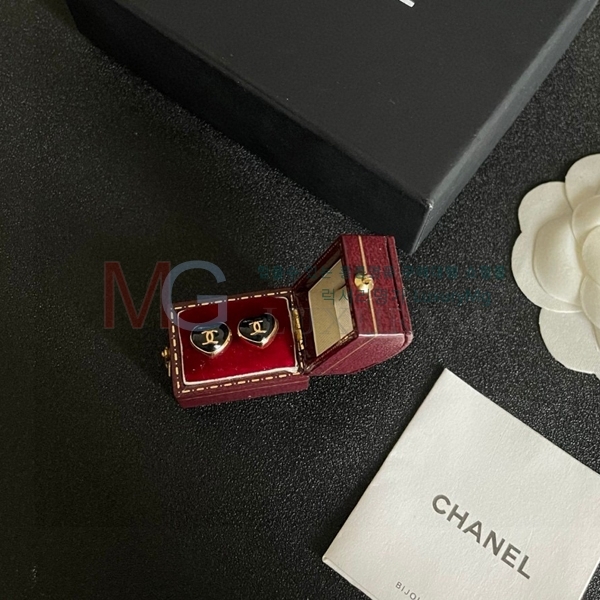 * Ͱ CH8066804