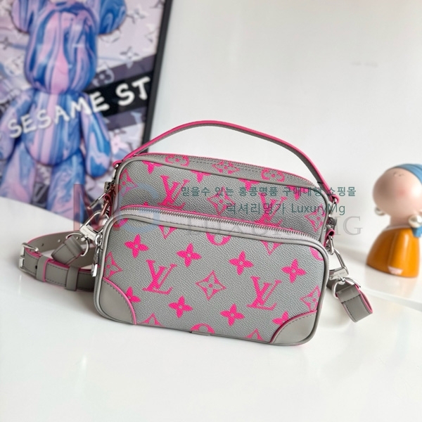 ̺  Nil  M15024-
