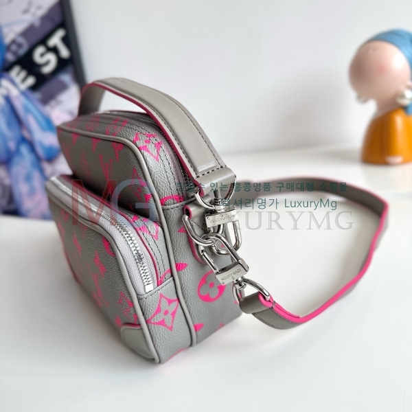 ̺  Nil  M15024-