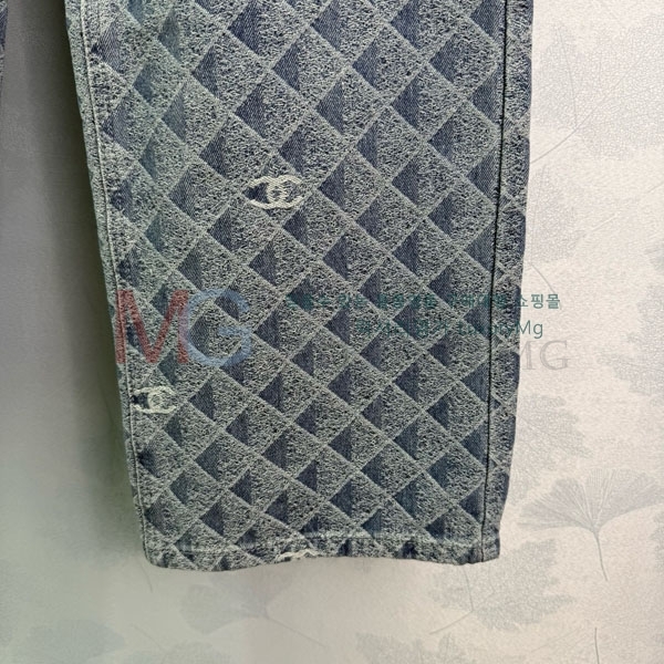  * û CH4186381
