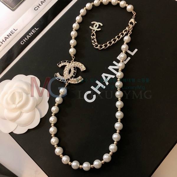 *  CH8066802