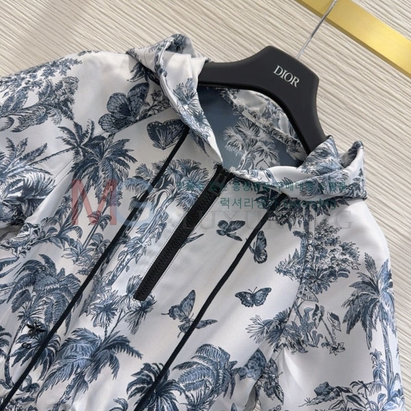   ǽ DO67111718