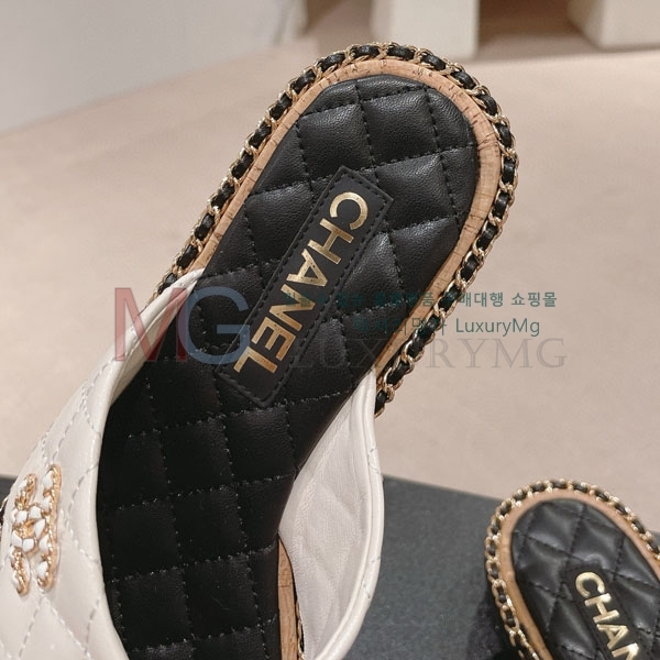 *  CD667330
