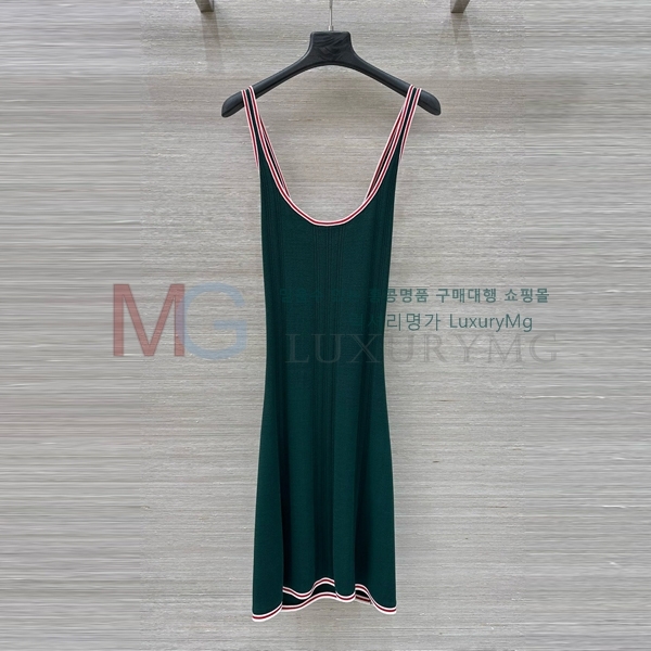   ǽ D25253660-2