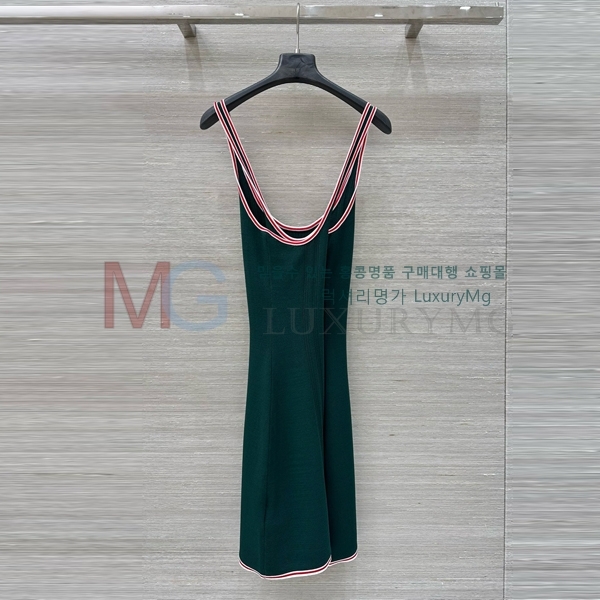   ǽ D25253660-2