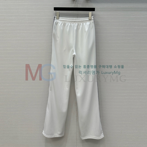    CE36569379-2