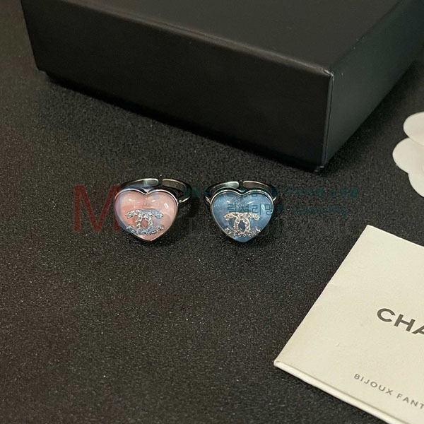 *  Ÿ  CH3617758