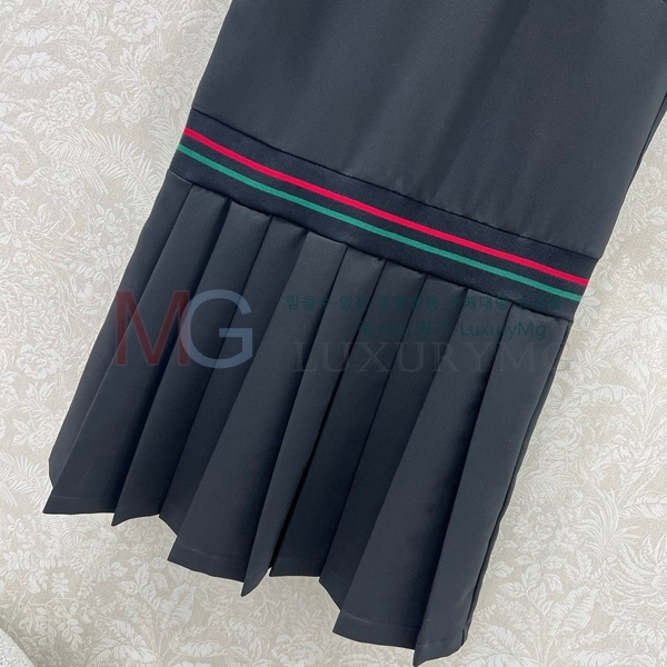   ǽ D25253657-1