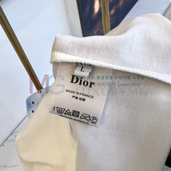    Ƽ D689500-2