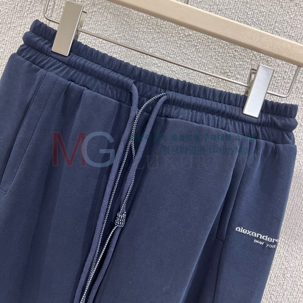  ˷  AW25536-2