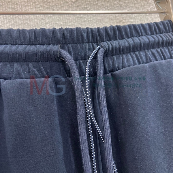  ˷  AW25536-2