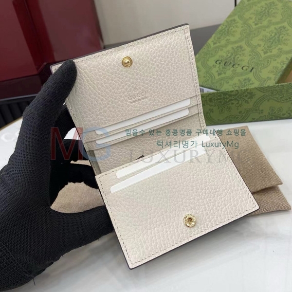  GG  ī ̽  ‎658610-1