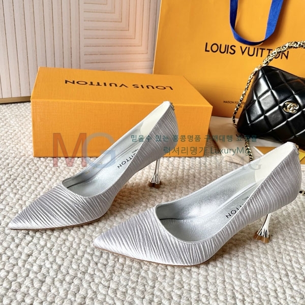 ̺   LV533306-3