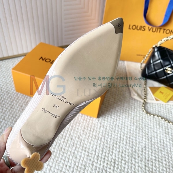 ̺   LV533306-2