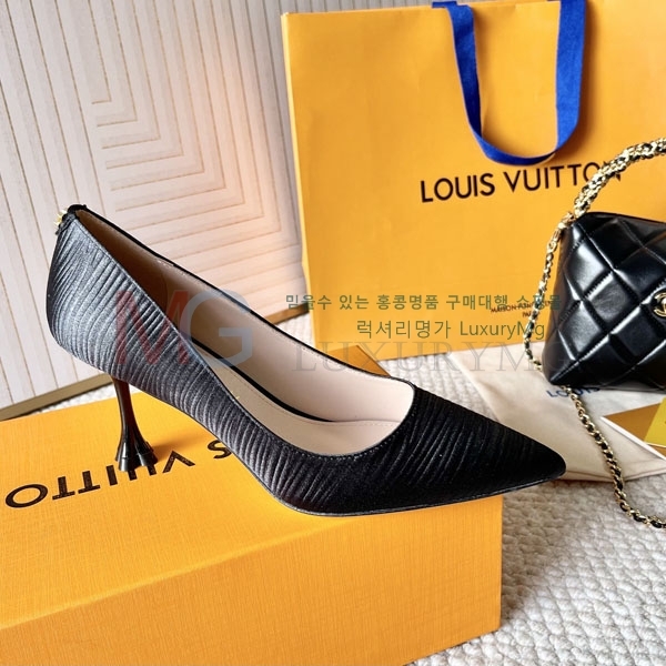 ̺   LV533306