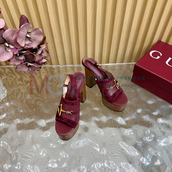    GG382934-5