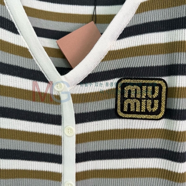  ̿̿   MU657257