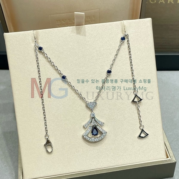 Ұ  B5625683-3