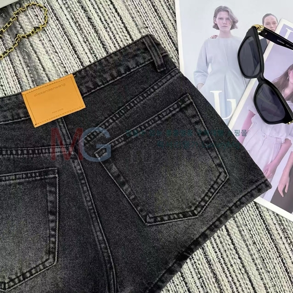  ˷   AX466376