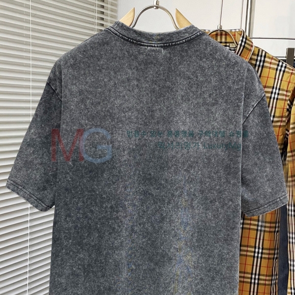  ũ Ʃ  AC597436-3