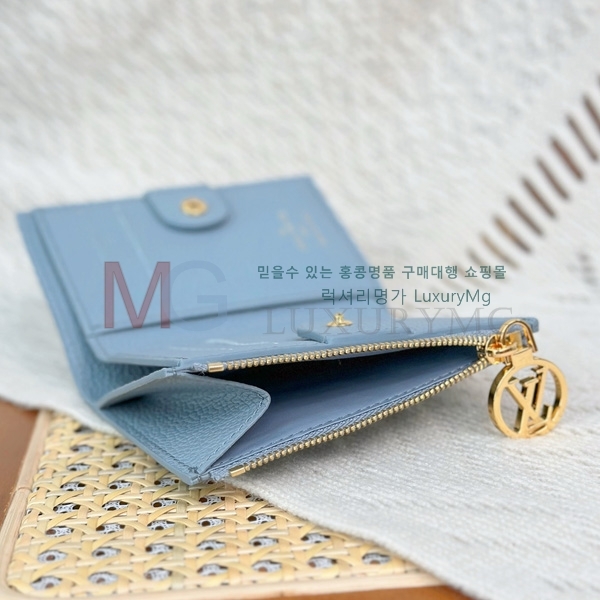 ̺   M83569-1