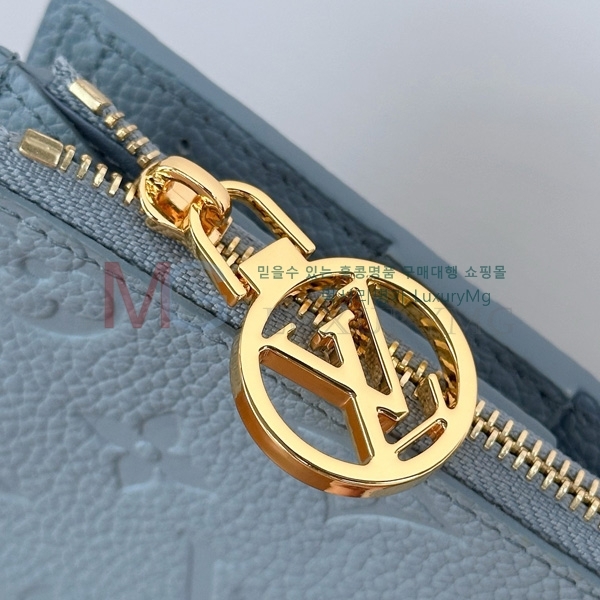 ̺   M83569-1