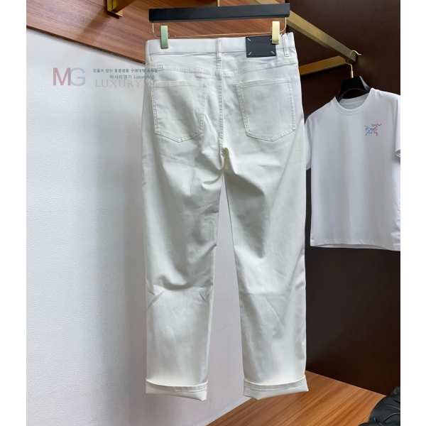   û M708347