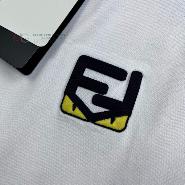   Ƽ F9137935-2