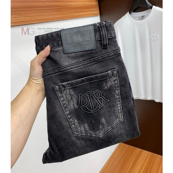   û DO41373-1