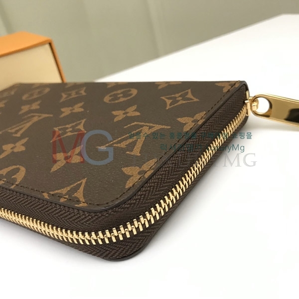 ̺   M62581-110
