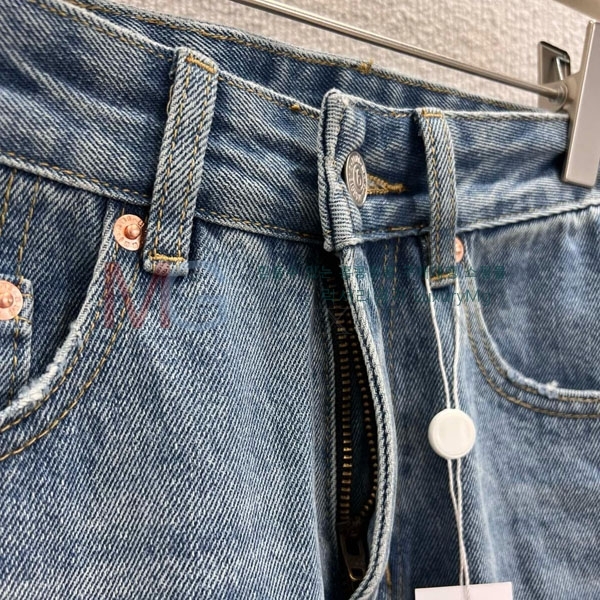   û MM418703