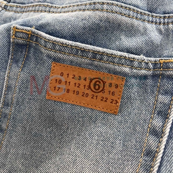   û MM418703