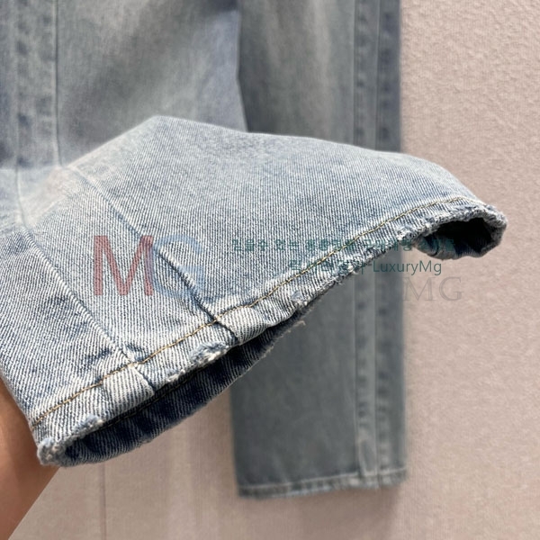   û MM418703