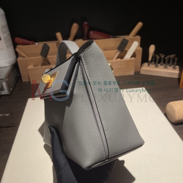 ޽ 2424 21 ̴ H541011-22